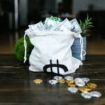 Crypto funding trend chart showing five-quarter decline