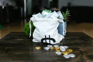 Crypto funding trend chart showing five-quarter decline